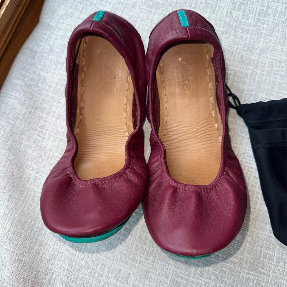 Tieks Women's Burgundy Leather Flats